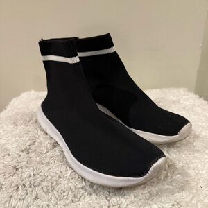 Bar III Black and White Women's Levan Sneakers